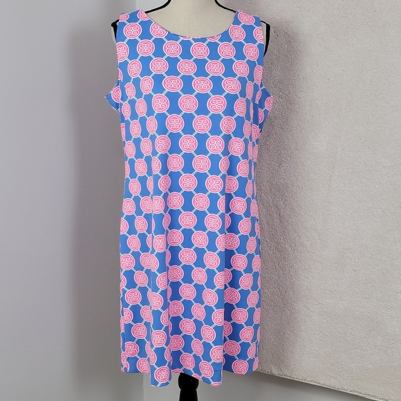 Lulu-B Dresses & Skirts - Lulu-B Blue And Pink Medallion Print Sleeveless Travel Shift Dress‎ Sz L NEW